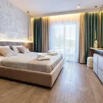 ホテル The Mini 4*